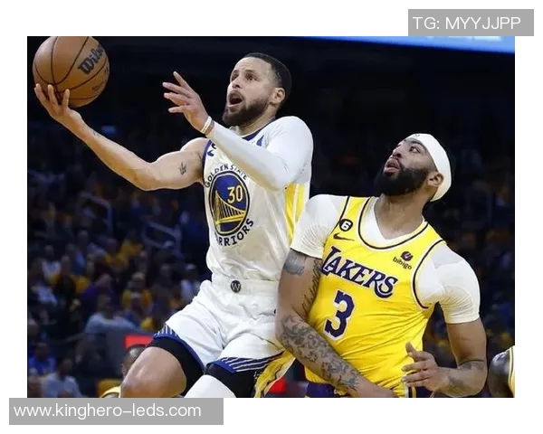 勇士与湖人季前赛精彩回顾视频全景呈现,球迷不容错过的对决时刻 勇士与湖人季前赛精彩回顾视频全景呈现,球迷不容错过的对决时刻